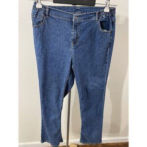 Essentials Womens Size 14/16W Jeans 34X28 Highrise Blue